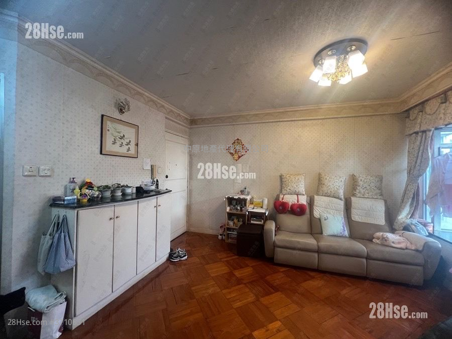 嘉湖山莊 售盤 3 房 , 2 浴室 633 平方呎