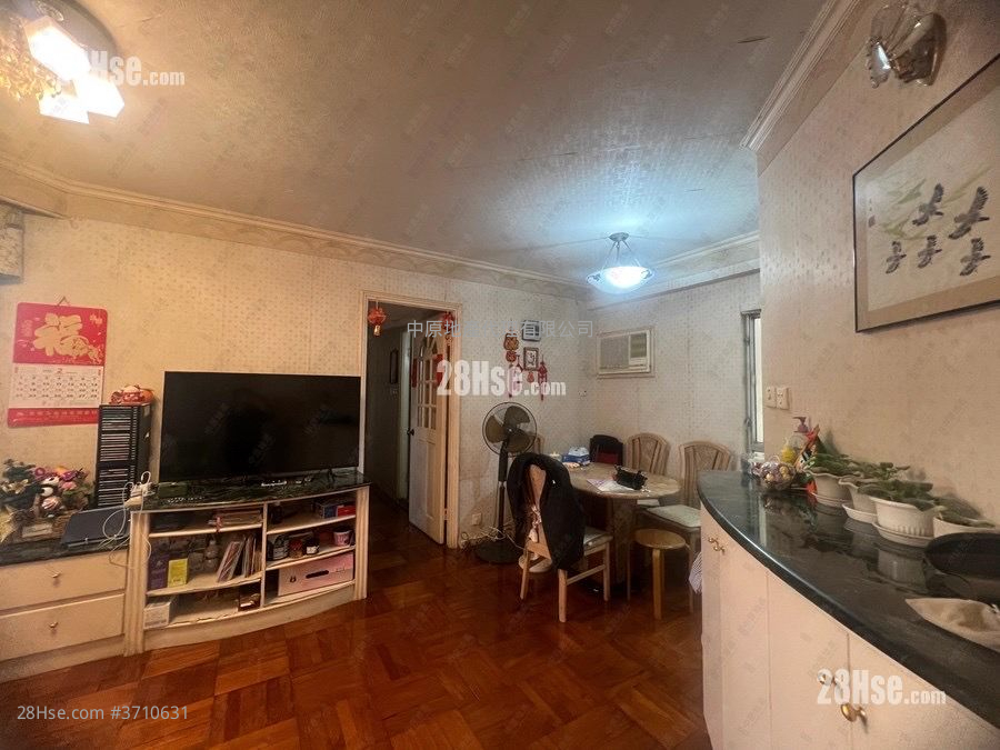 嘉湖山莊 售盤 3 房 , 2 浴室 633 平方呎