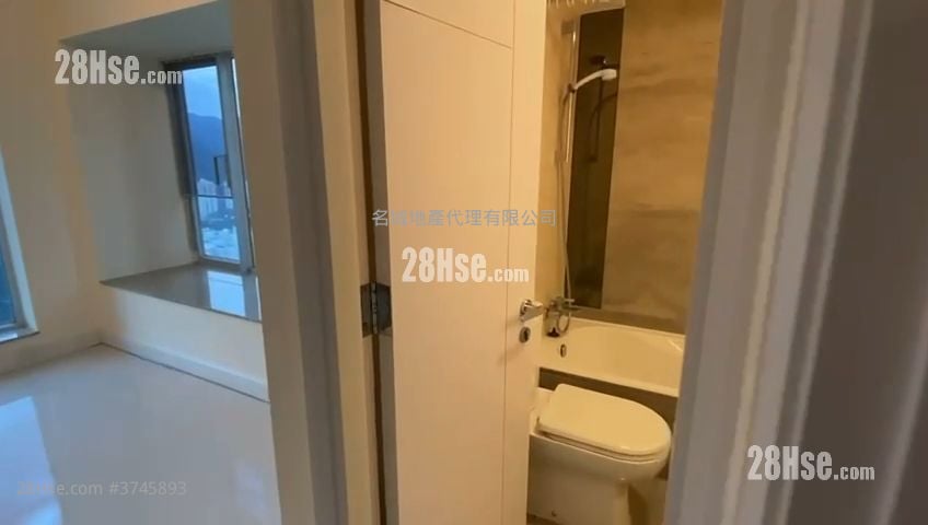 名城 售盘 4 房 , 2 浴室 958 平方尺