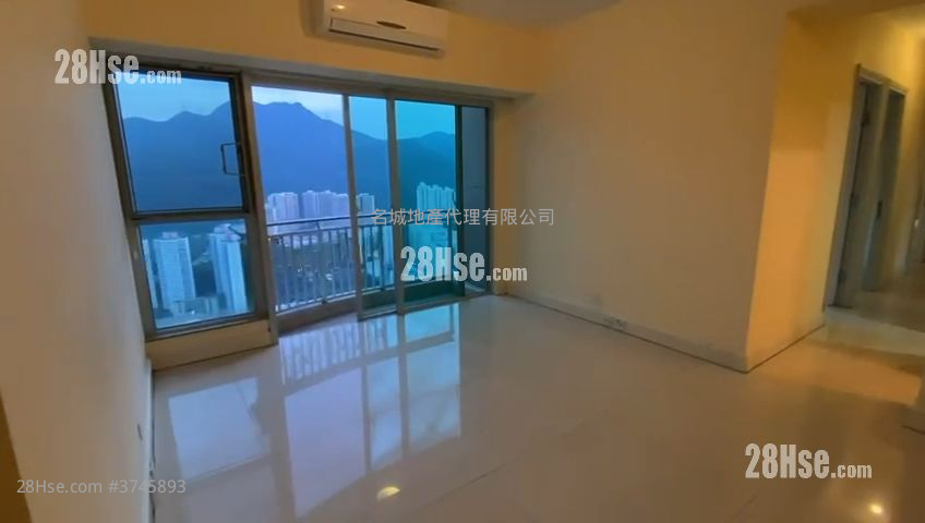 名城 售盘 4 房 , 2 浴室 958 平方尺