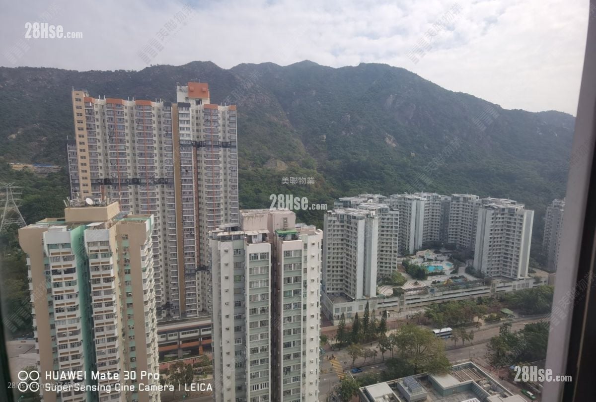 Lee Bo Building Sell 2 Bedrooms 269 ft²