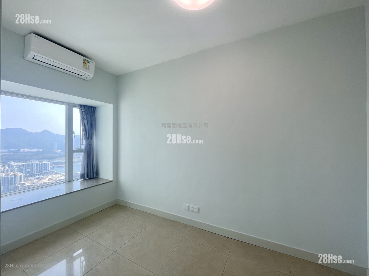 Metro Town Sell 2 Bedrooms , 1 Bathroom 476 ft²