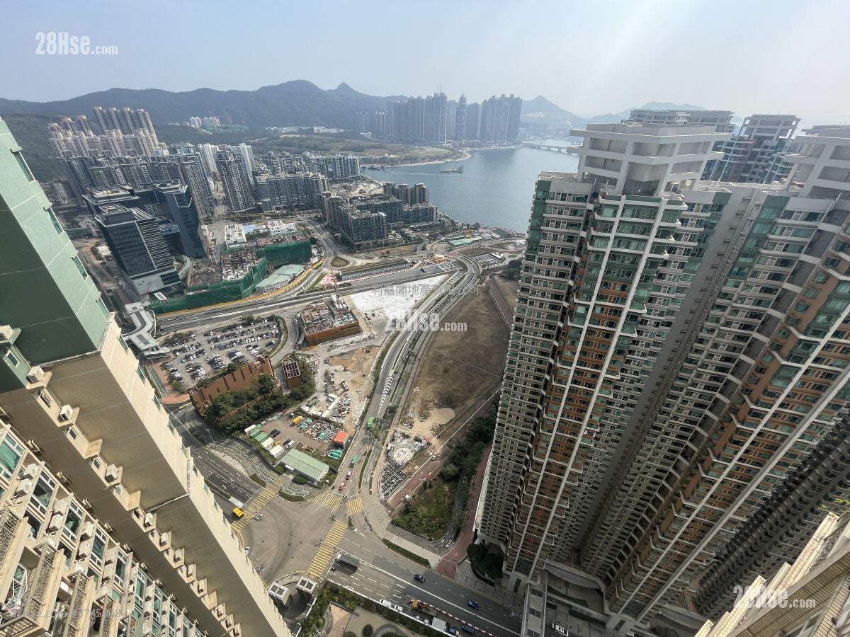 Metro Town Sell 2 Bedrooms , 1 Bathroom 476 ft²