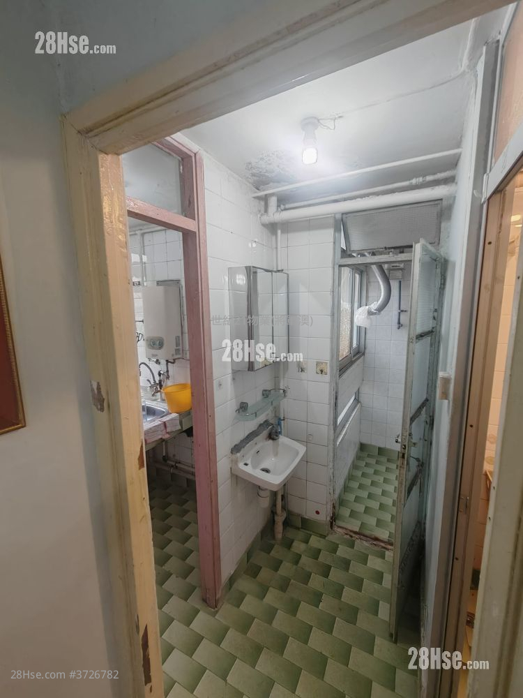 翠林邨 售盤 381 平方呎