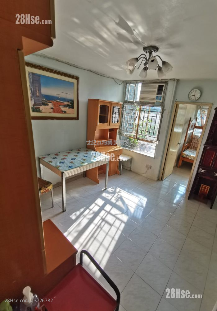 翠林邨 售盤 381 平方呎