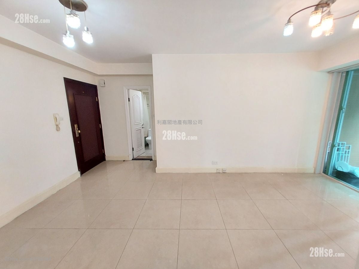 Metro Town Sell 3 Bedrooms , 2 Bathrooms 638 ft²