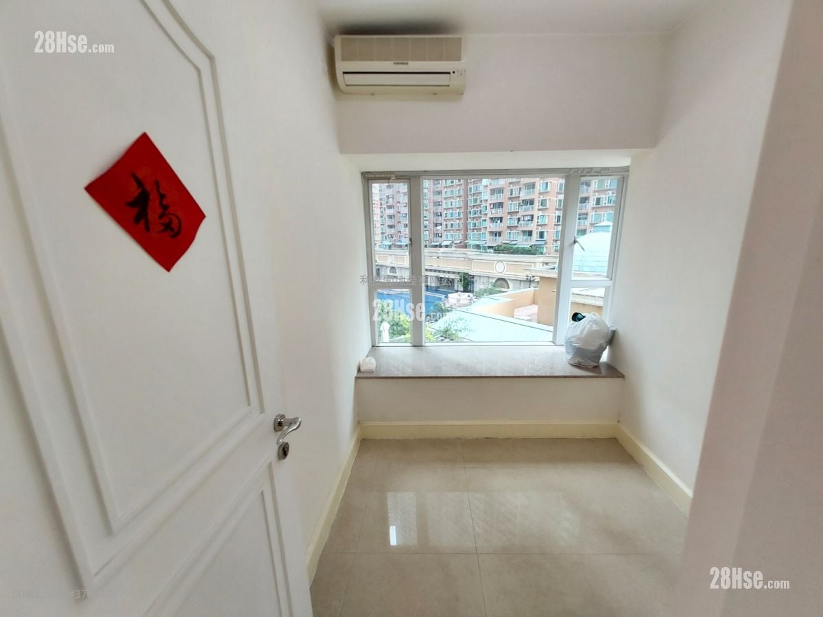 Metro Town Sell 3 Bedrooms , 2 Bathrooms 638 ft²