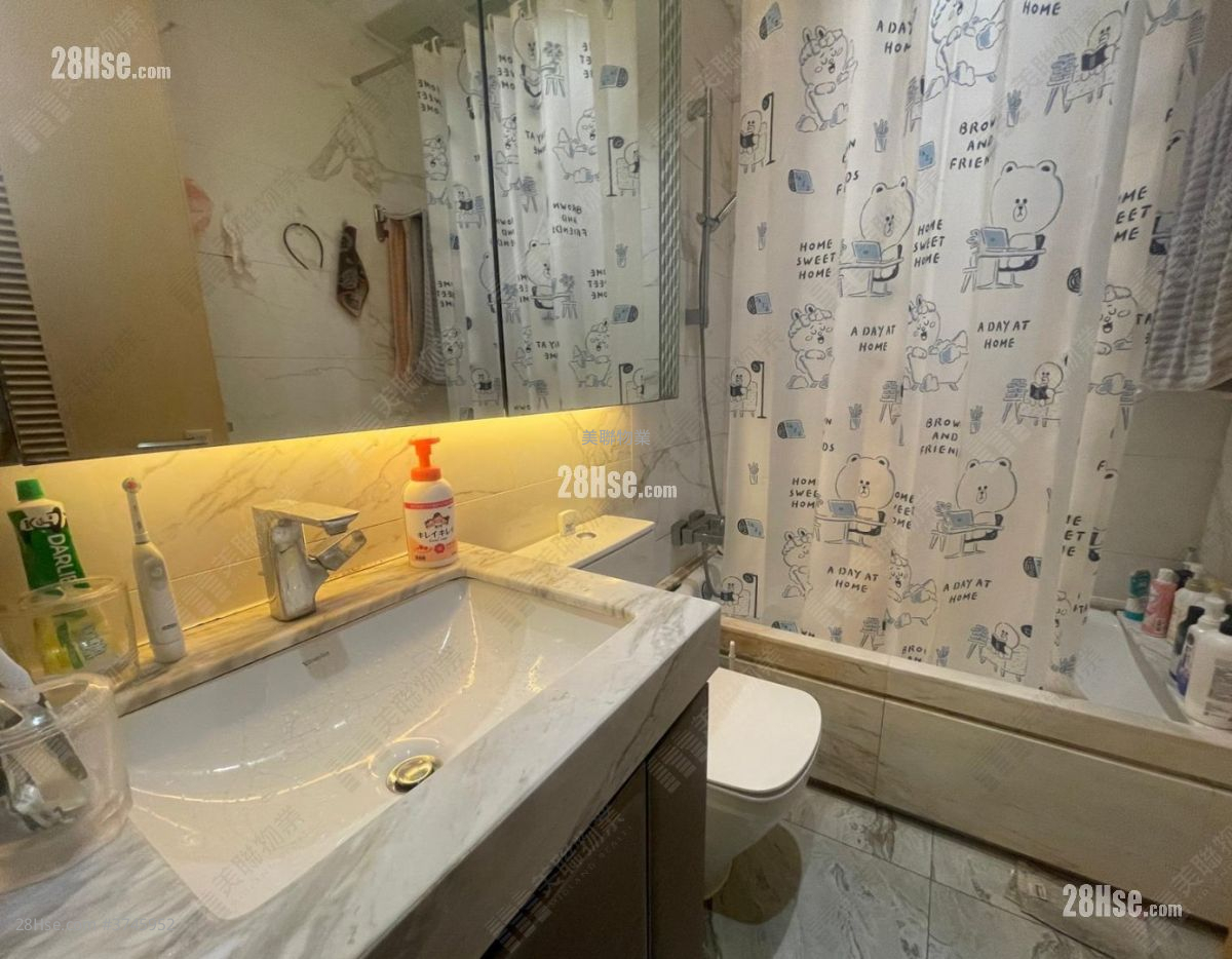 Twin Peaks Sell 2 Bedrooms 516 ft²