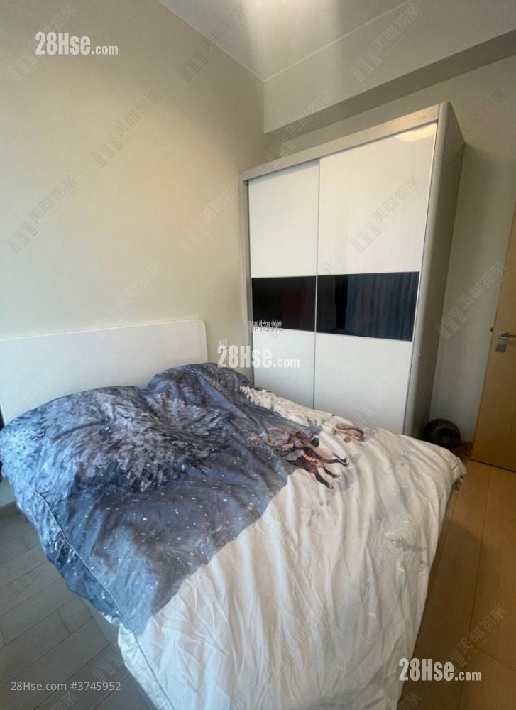 Twin Peaks Sell 2 Bedrooms 516 ft²