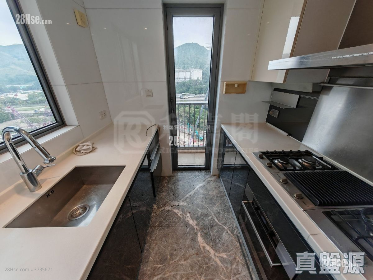 爾巒 售盤 3 房 , 1 浴室 773 平方呎