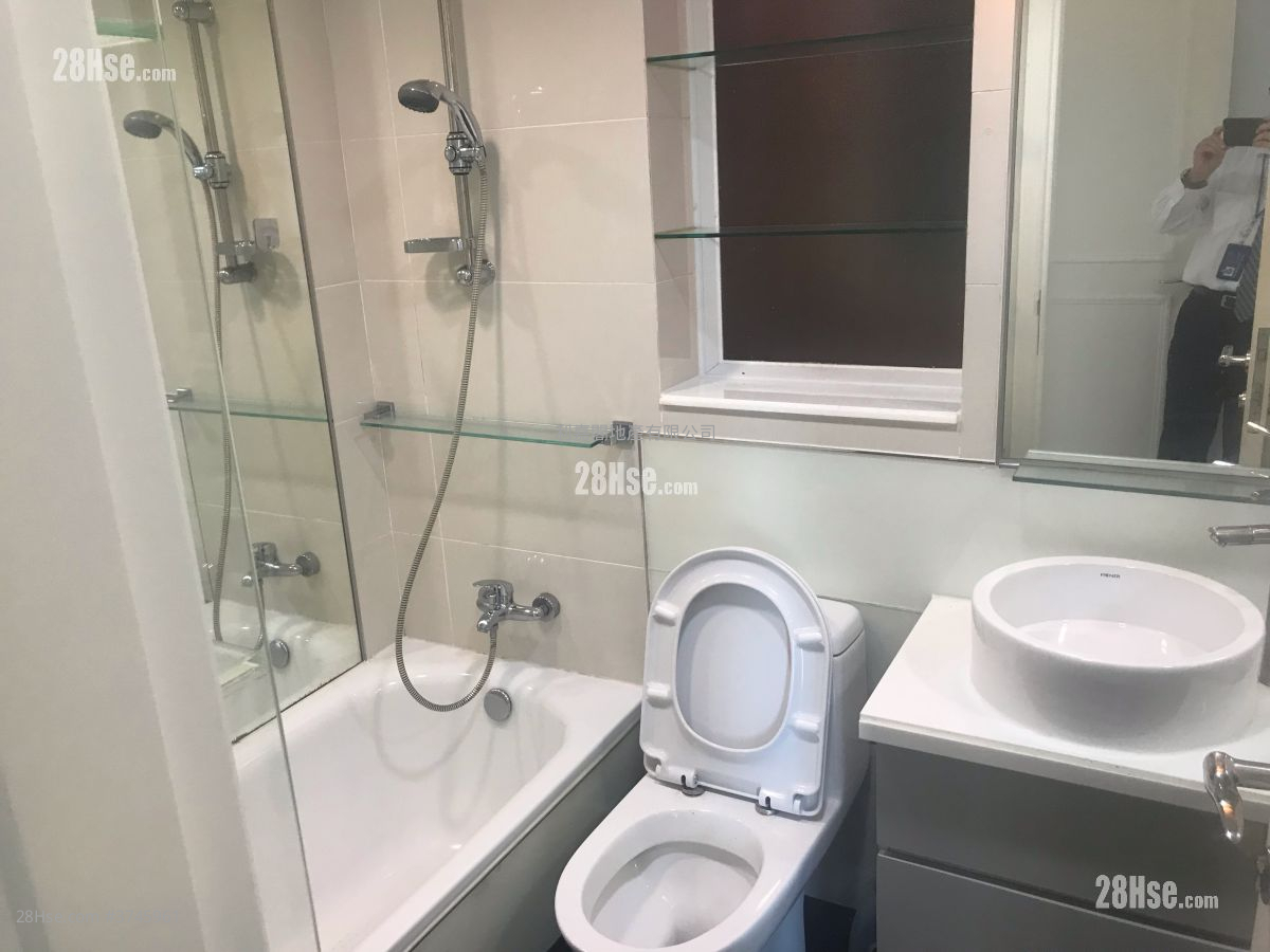 Metro Town Sell 3 Bedrooms , 2 Bathrooms 731 ft²