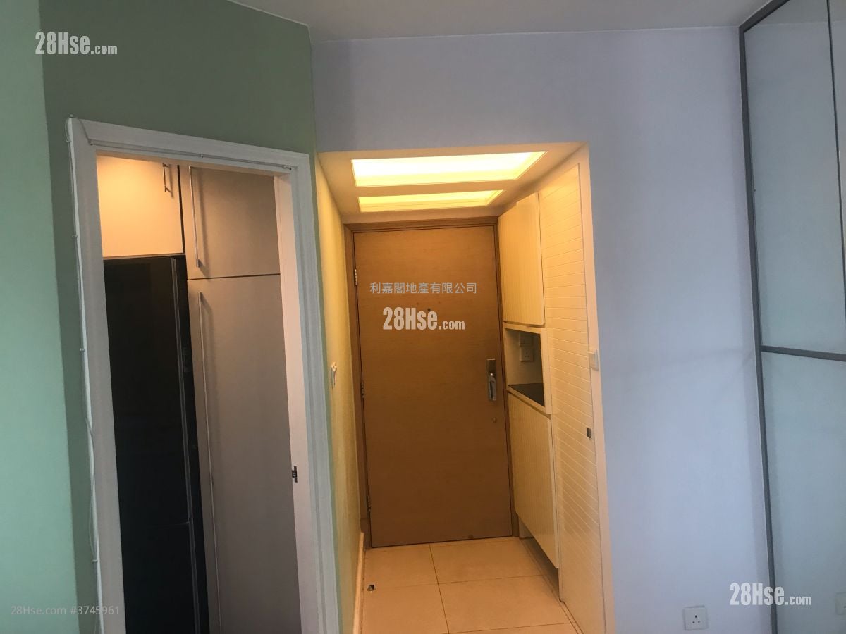 Metro Town Sell 3 Bedrooms , 2 Bathrooms 731 ft²