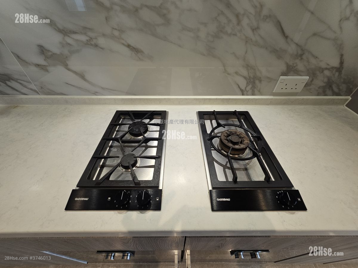 Grand Victoria Sell 3 Bedrooms , 2 Bathrooms 797 ft²