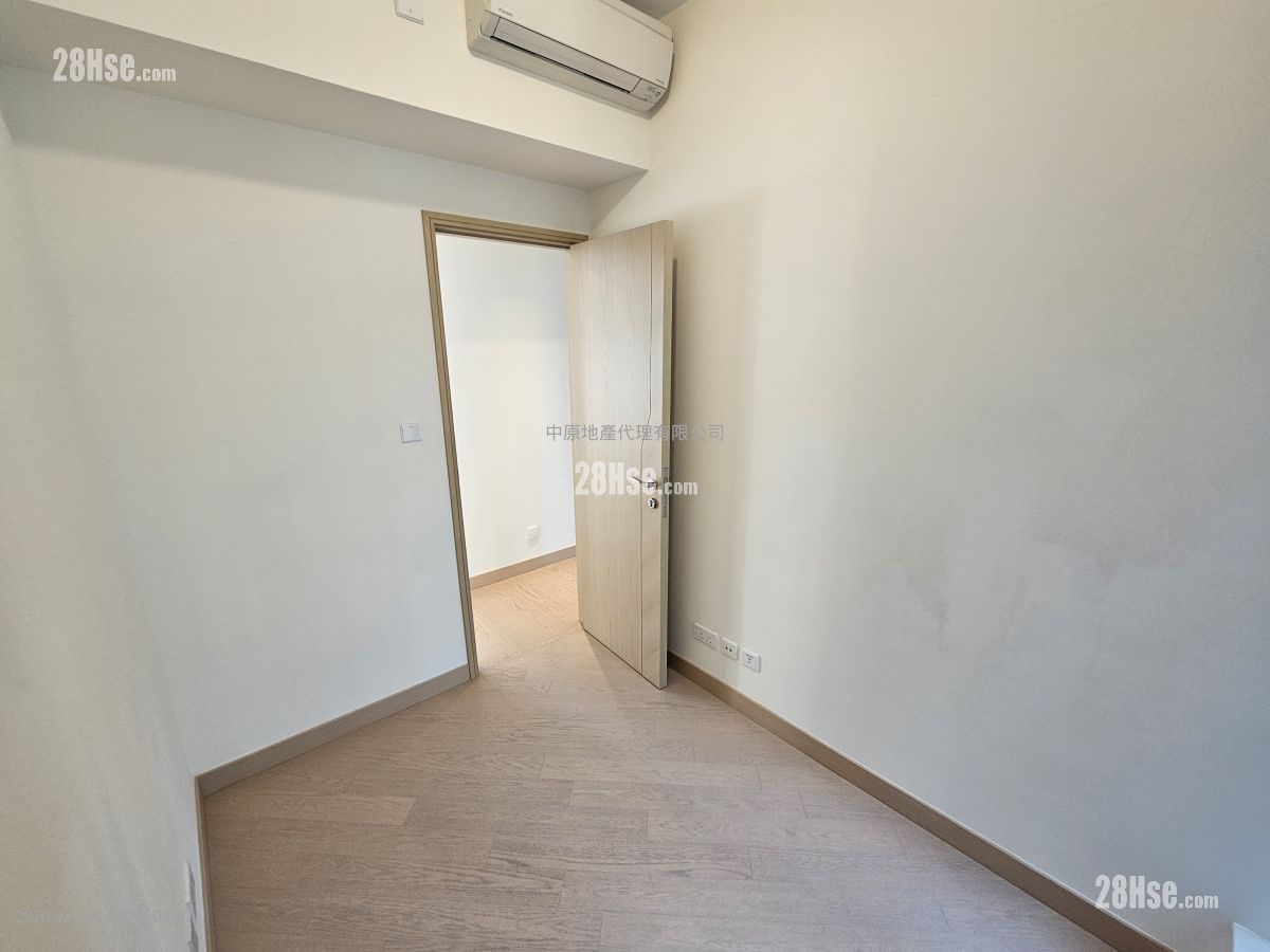 Grand Victoria Sell 3 Bedrooms , 2 Bathrooms 797 ft²