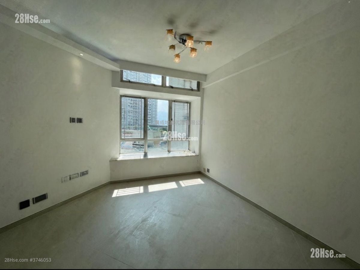 Laguna City Rental 3 Bedrooms , 2 Bathrooms 687 ft²