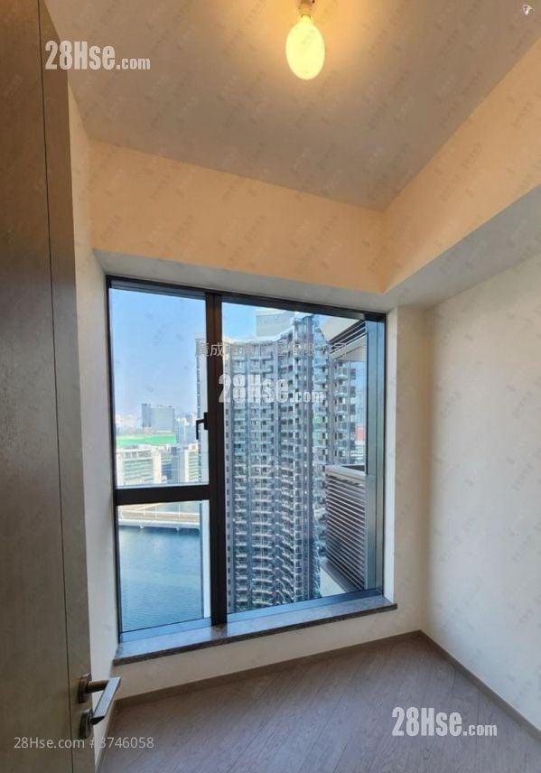 维港双钻 租盘 2 房 , 1 浴室 437 平方尺