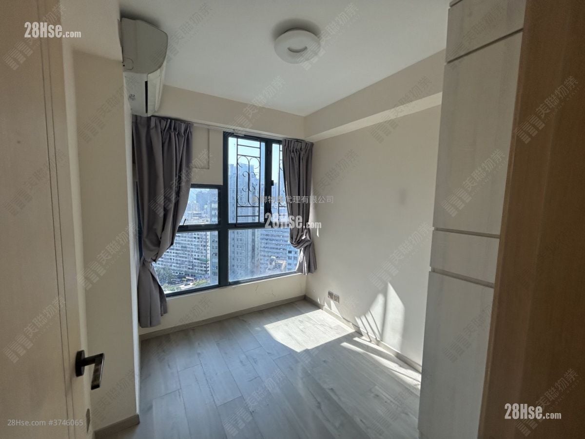 The Regalia Sell 3 Bedrooms , 2 Bathrooms 859 ft²