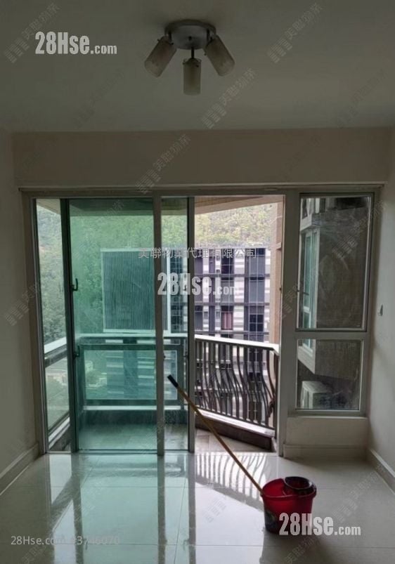 La Splendeur Of Le Prestige Sell 3 Bedrooms , 2 Bathrooms 675 ft²