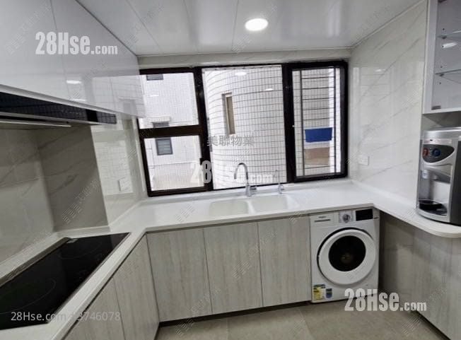 Greenwood Terrace Sell 3 Bedrooms , 3 Bathrooms 1,143 ft²