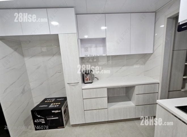 Greenwood Terrace Sell 3 Bedrooms , 3 Bathrooms 1,143 ft²