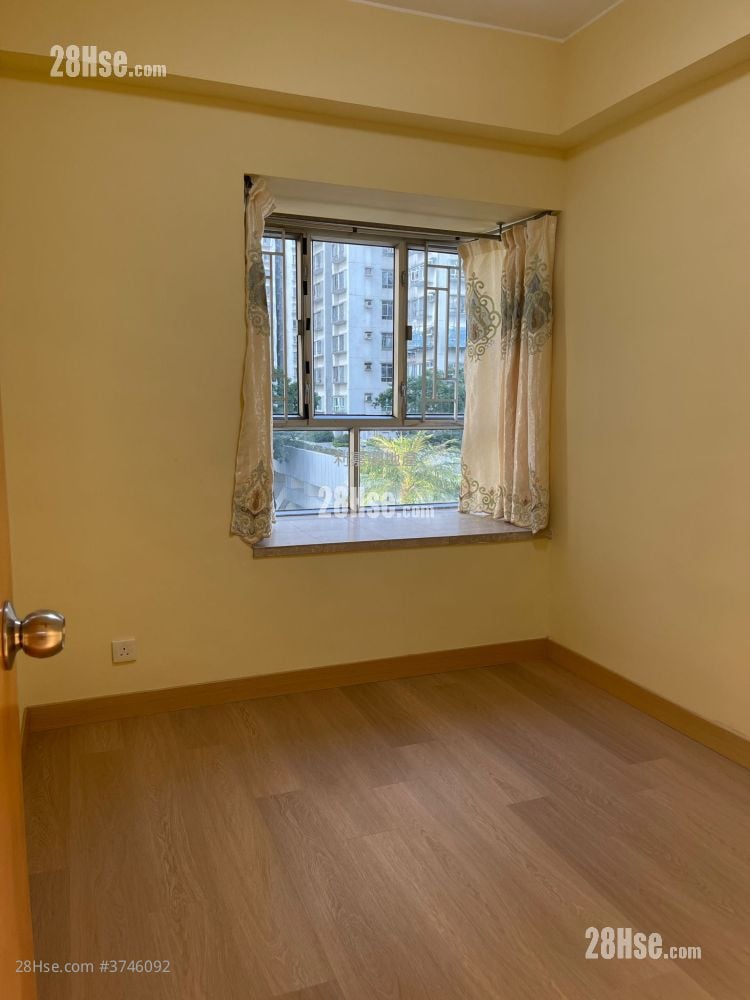 Tai Po Centre Sell 2 Bedrooms , 1 Bathroom 451 ft²