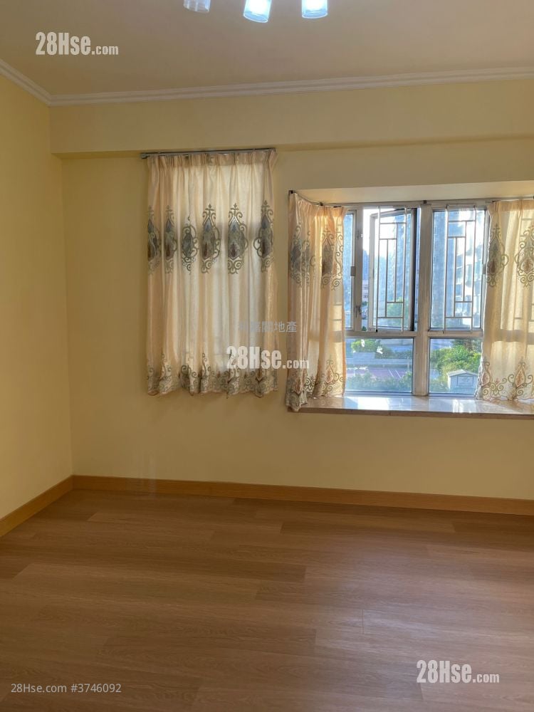 Tai Po Centre Sell 2 Bedrooms , 1 Bathroom 451 ft²