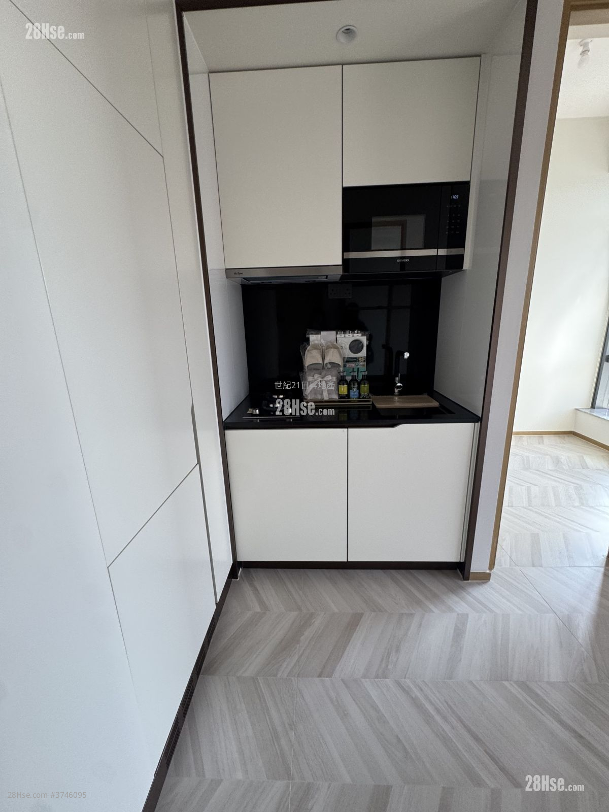 南首 租盘 2 房 , 1 浴室 342 平方尺