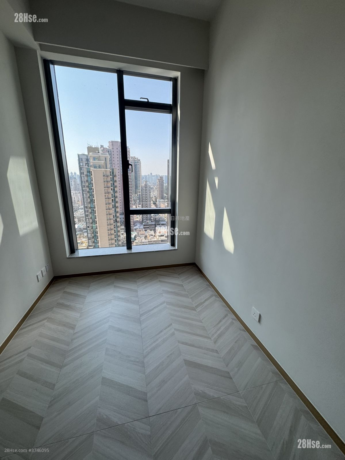 南首 租盘 2 房 , 1 浴室 342 平方尺