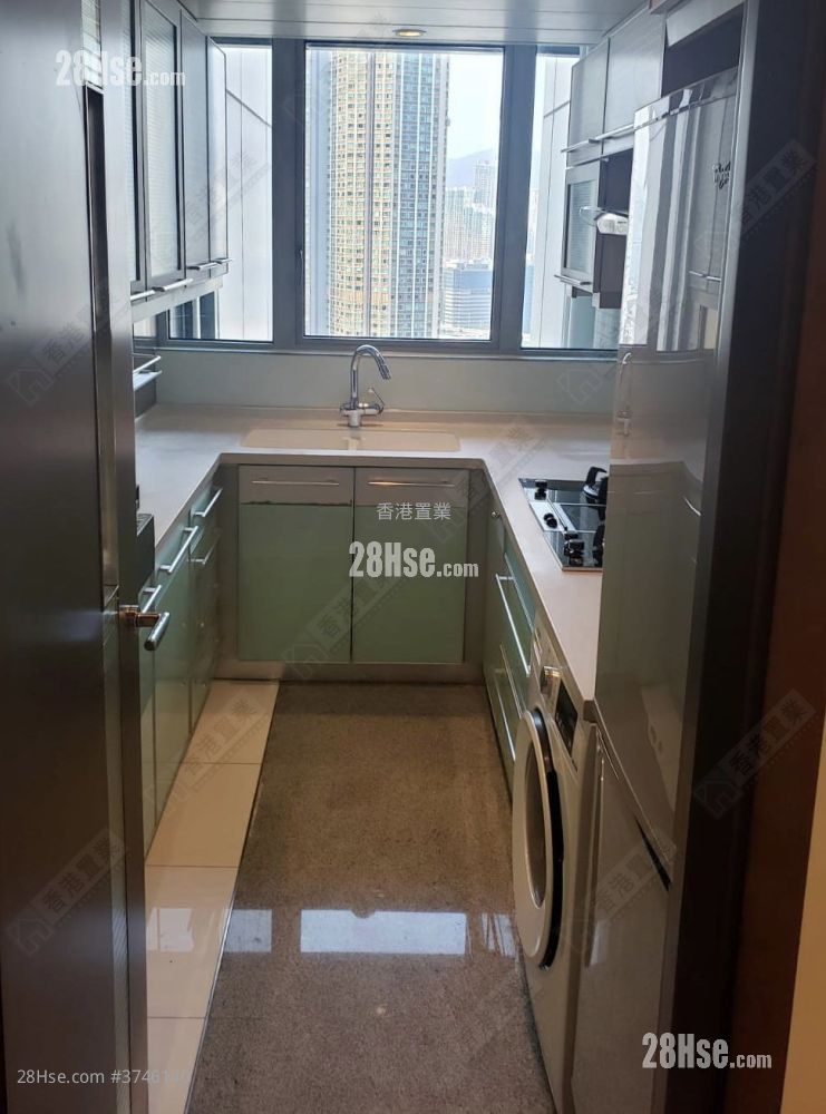 君临天下 售盘 3 房 1,051 平方尺