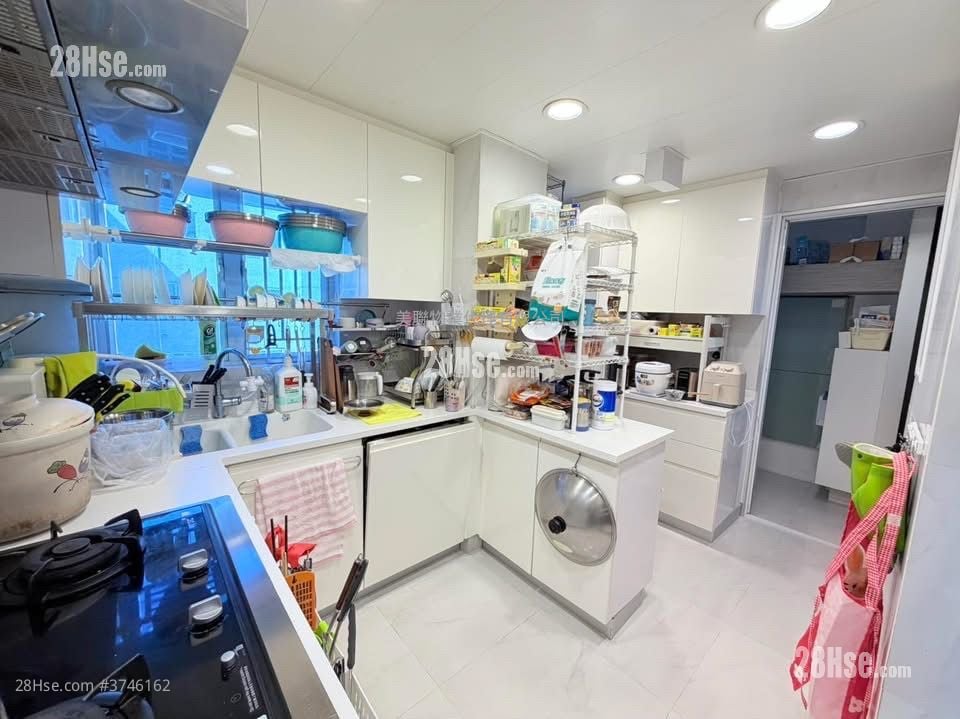 Beacon Heights Sell 3 Bedrooms , 2 Bathrooms 1,126 ft²