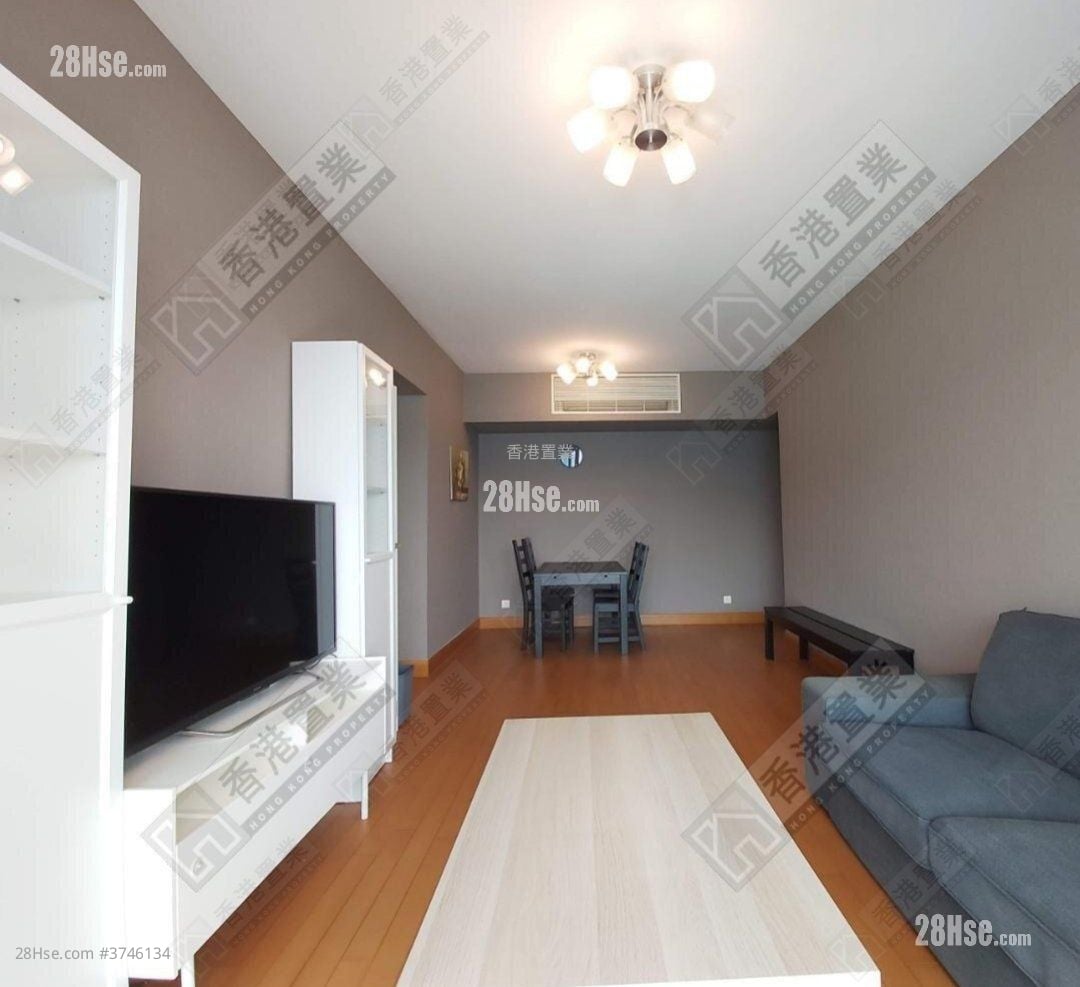 君临天下 售盘 2 房 794 平方尺