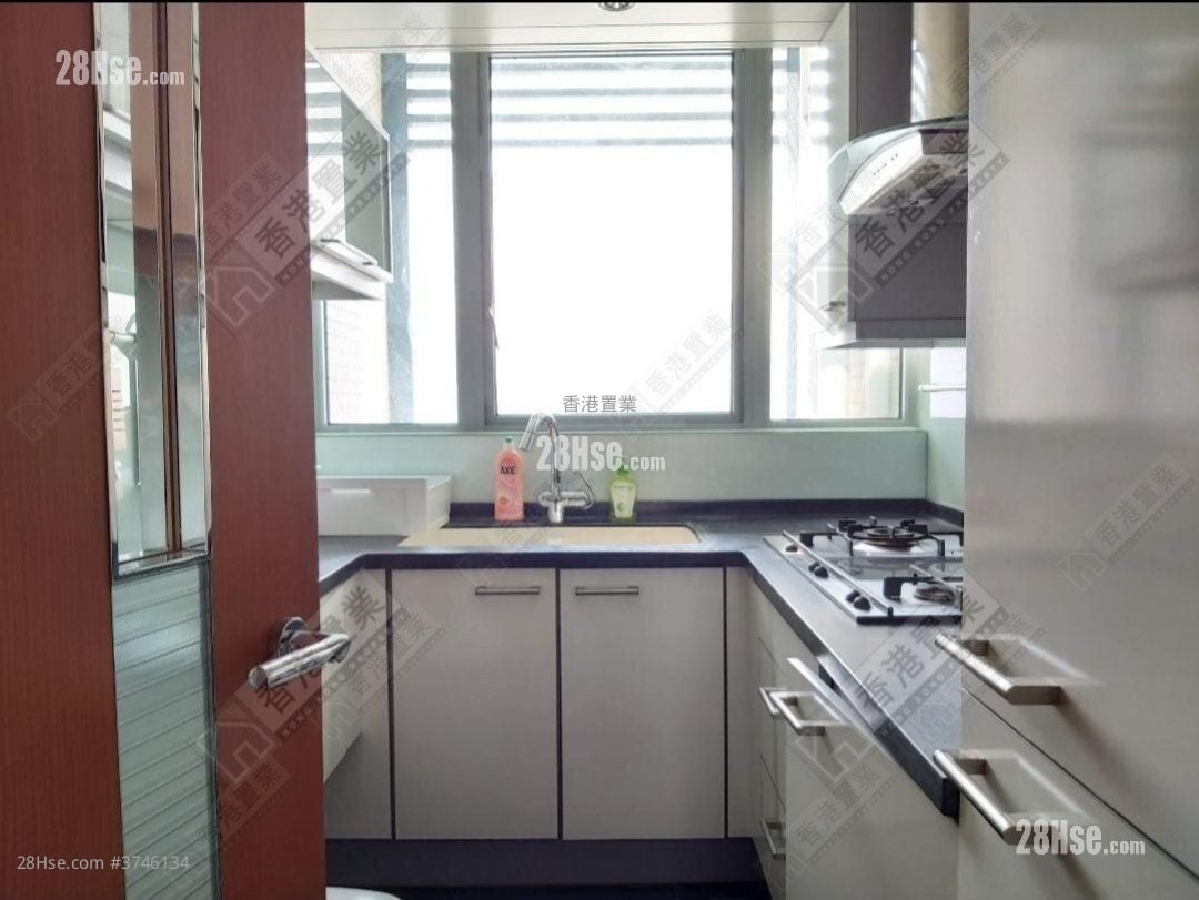 君临天下 售盘 2 房 794 平方尺