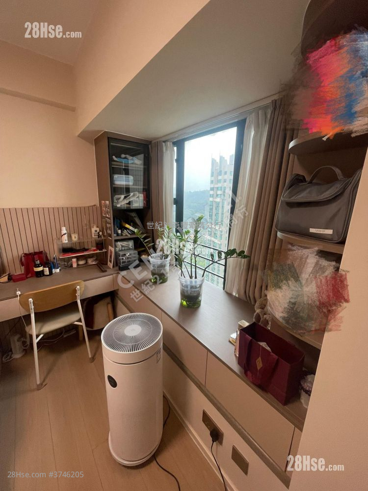 master room: Dawning Views Sell 2 Bedrooms , 1 Bathroom 428 ft²