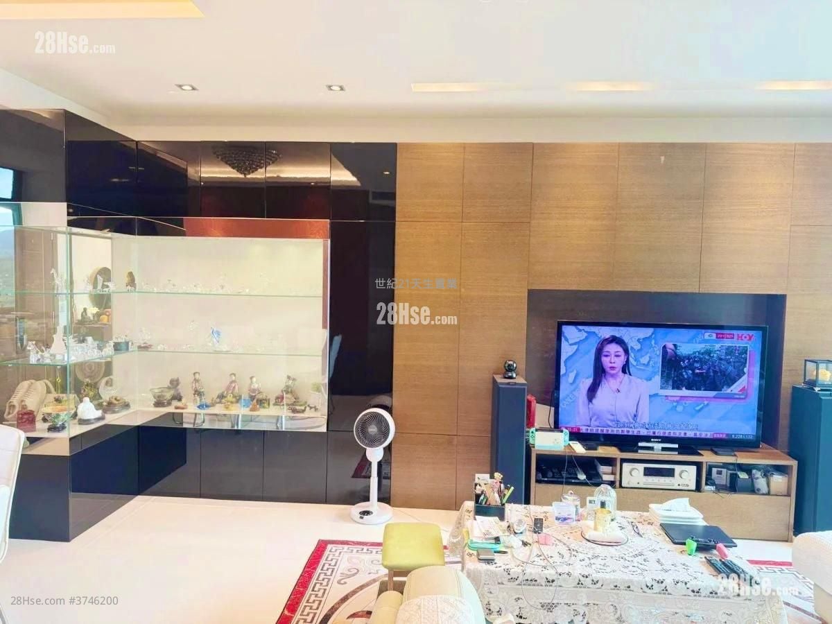 Palatial Coast Sell 4 Bedrooms , 3 Bathrooms 1,186 ft²