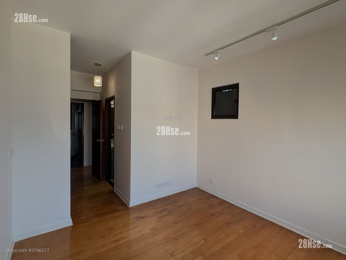 承德山莊 租盤 3 房 , 2 浴室 942 平方呎