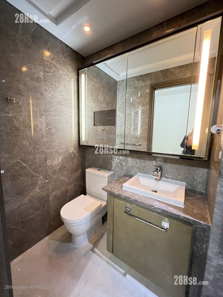 The Austin Sell Studio , 1 Bathroom 360 ft²