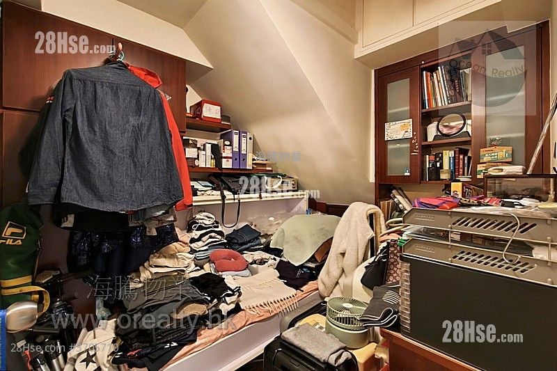 村屋 售盘 3 房 , 1 浴室 700 平方尺