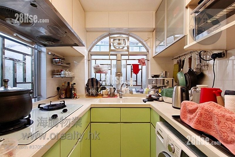 村屋 售盘 3 房 , 1 浴室 700 平方尺