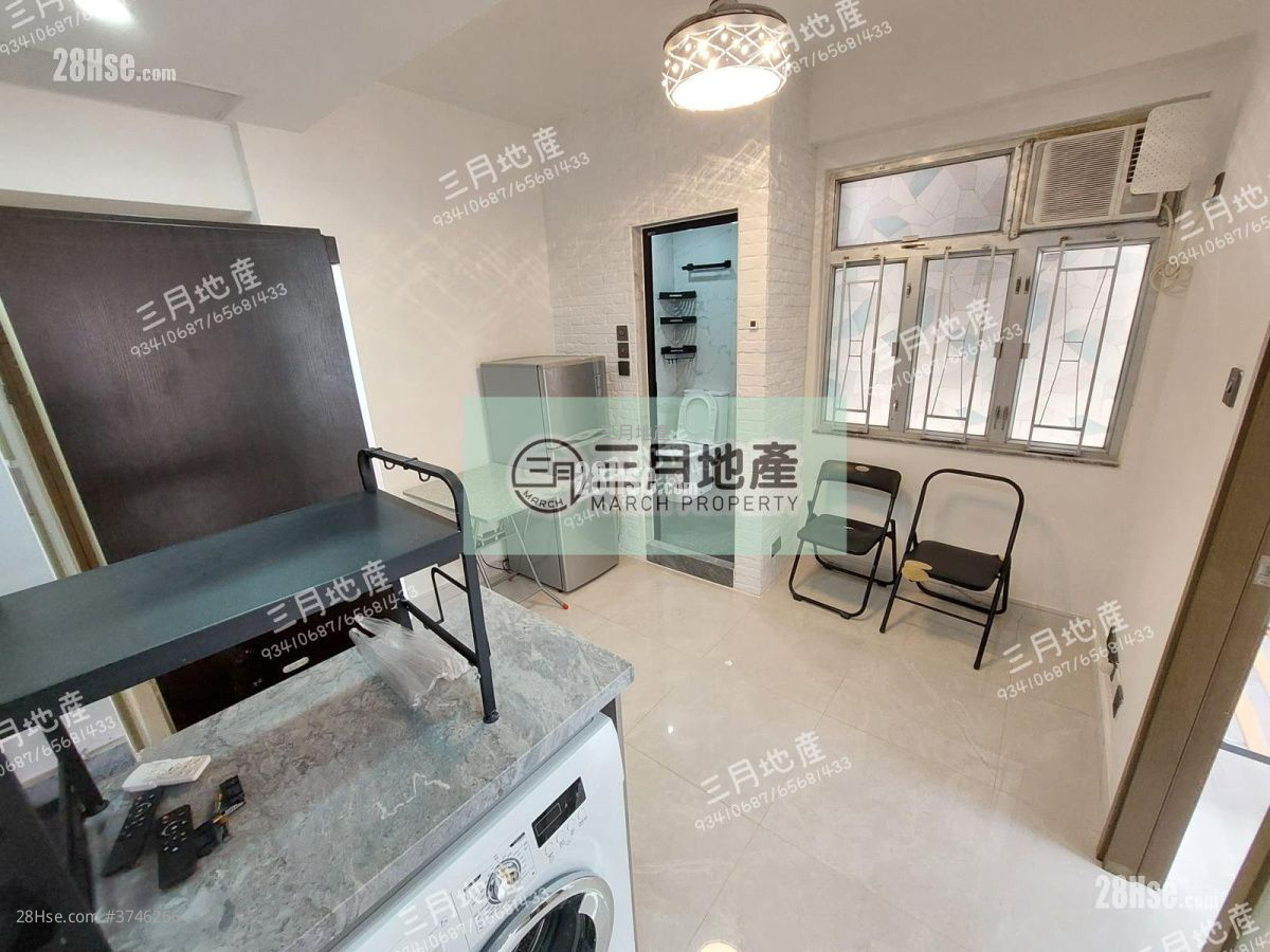 東成大廈 租盤 2 房 , 1 浴室 268 平方呎