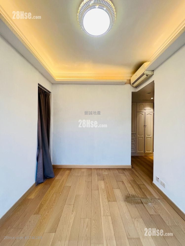 NAPA 售盘 4 房 , 2 浴室 816 平方尺