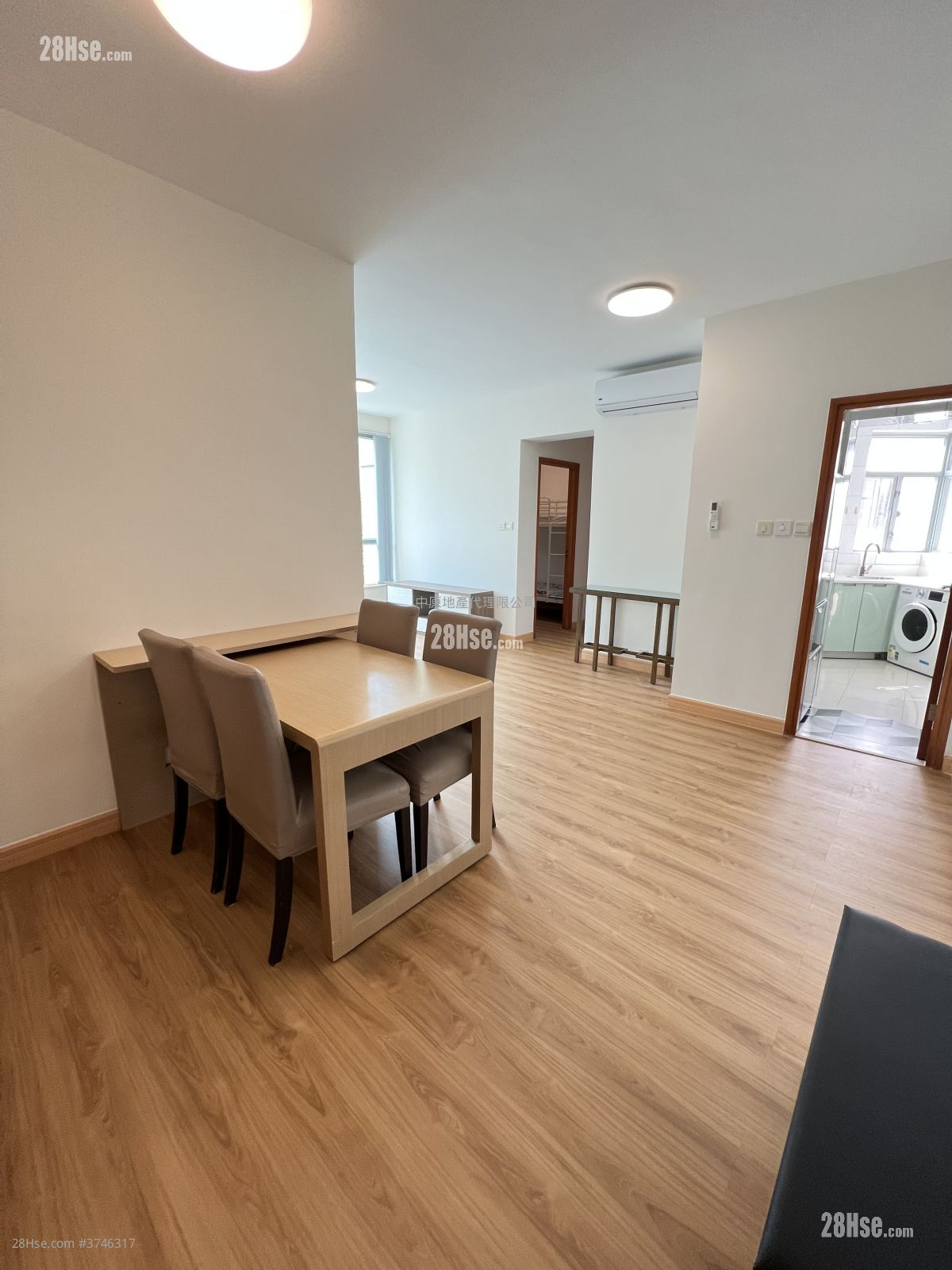 藍天海岸 售盤 2 房 561 平方呎