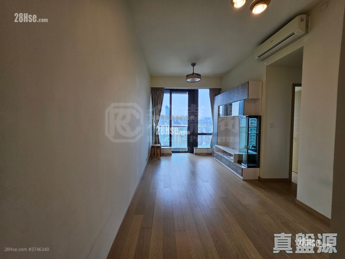 Mantin Heights Sell 2 Bedrooms , 1 Bathroom 689 ft²