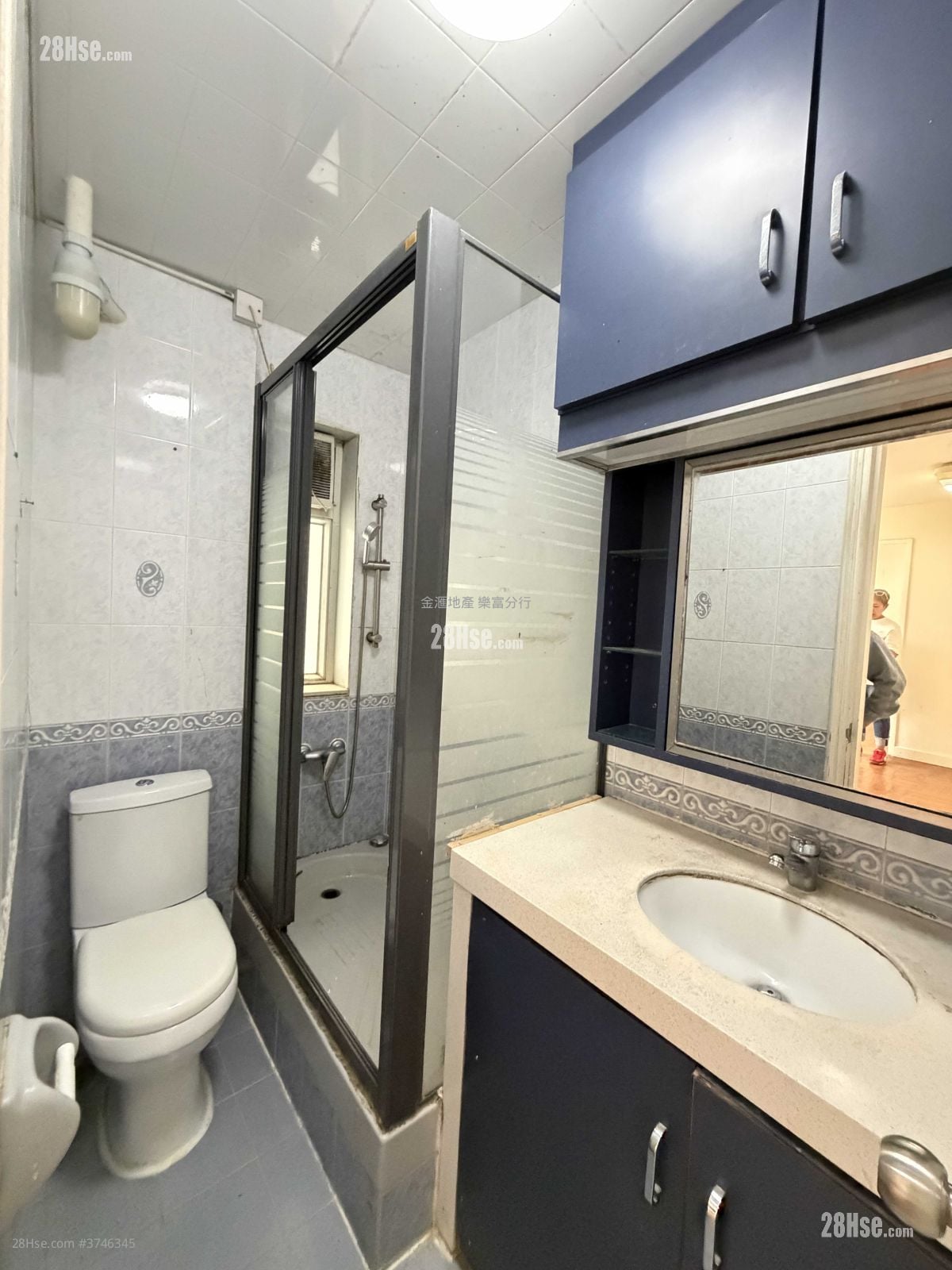 龍蟠苑 售盤 2 房 , 1 浴室 383 平方呎