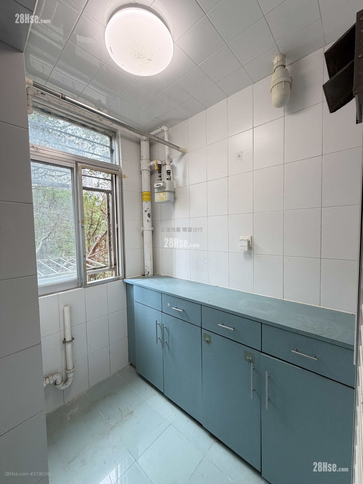 龍蟠苑 售盤 2 房 , 1 浴室 383 平方呎