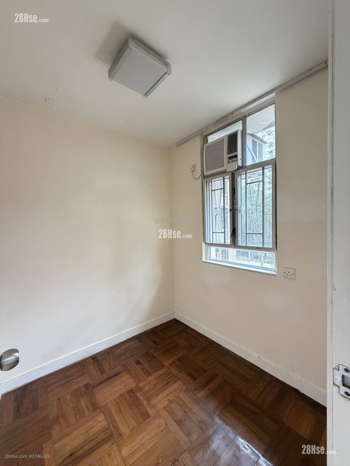 龍蟠苑 售盤 2 房 , 1 浴室 383 平方呎