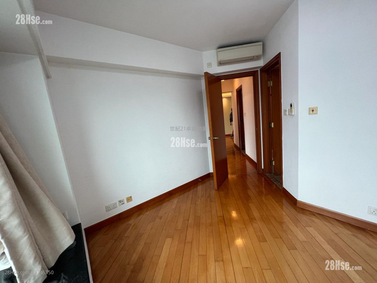 擎天半島 售盤 3 房 , 2 浴室 757 平方呎