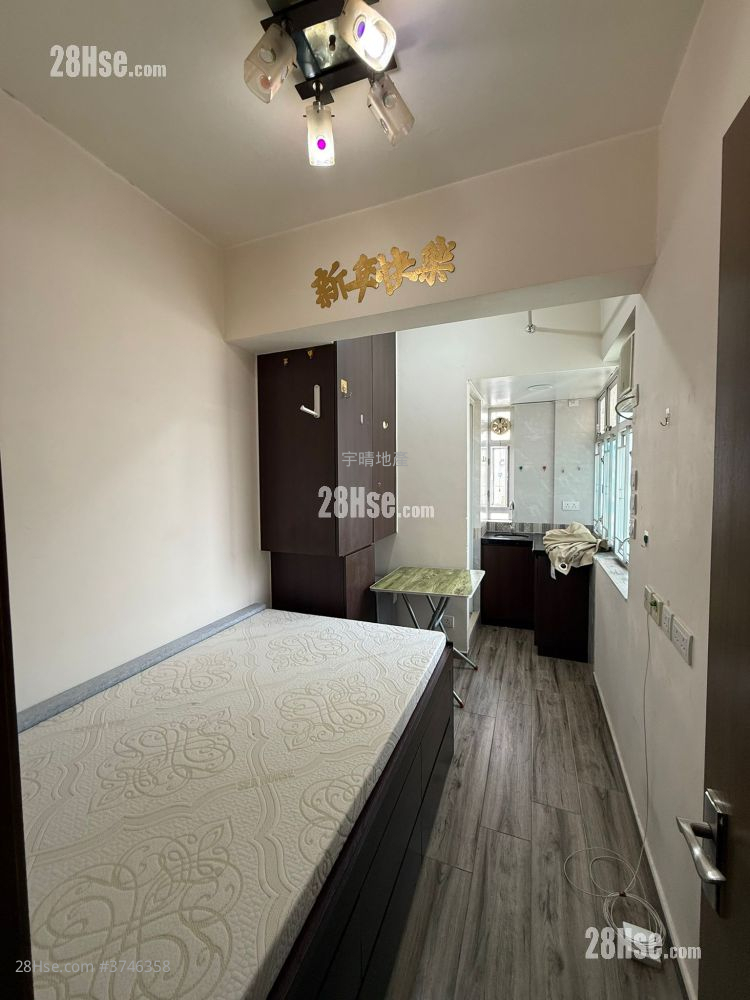 萬安大廈 租盤 開放式間隔 , 1 浴室 150 平方呎