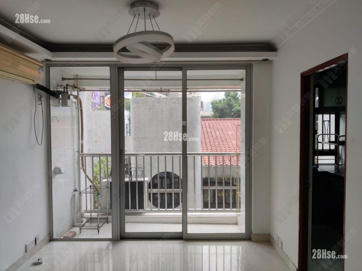 Clague Garden Estate Sell 2 Bedrooms , 1 Bathroom 442 ft²