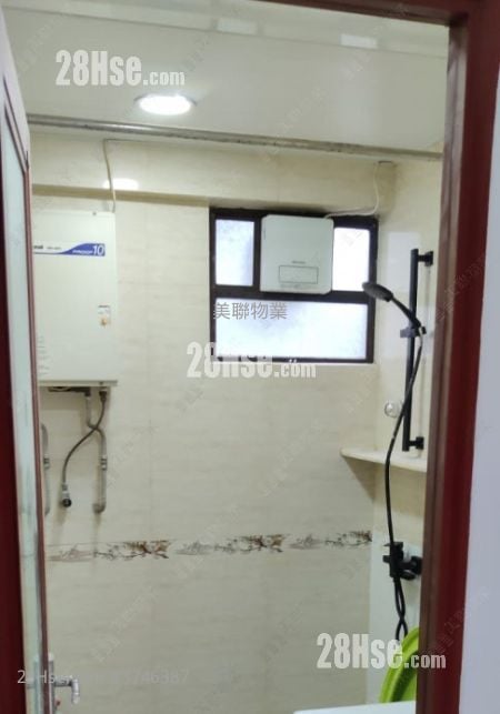 Clague Garden Estate Sell 2 Bedrooms , 1 Bathroom 442 ft²