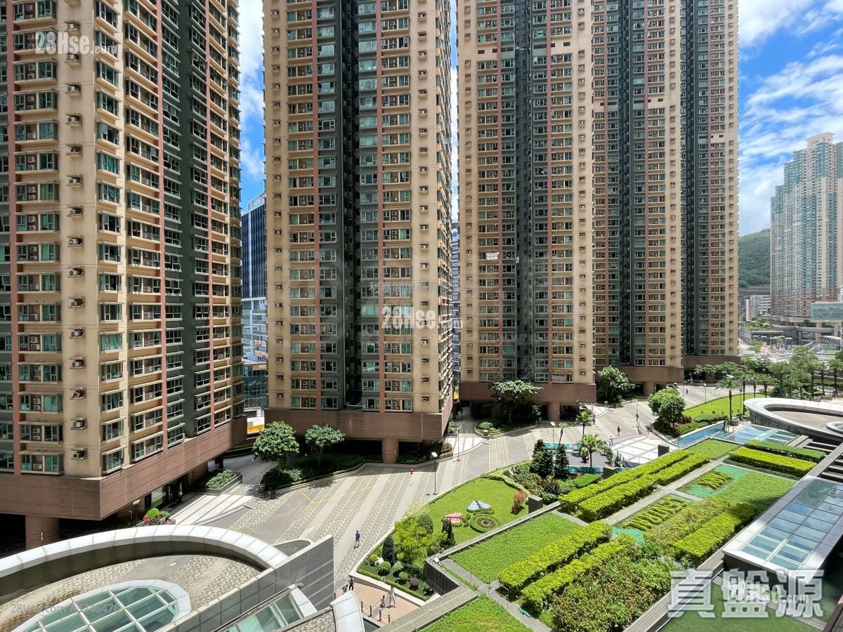 Park Central Sell 2 Bedrooms , 1 Bathroom 384 ft²